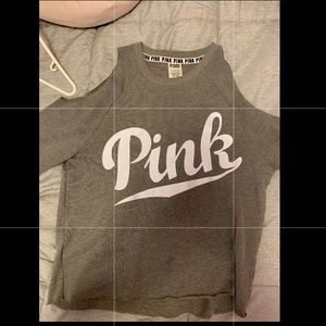 grey long sleeve sweater